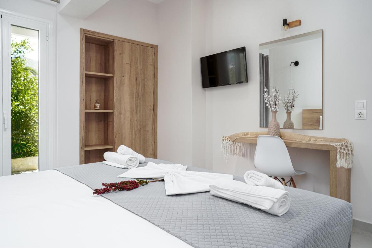 Antonis Apartments Kalamaki  Bagian luar foto