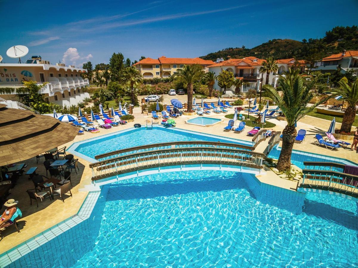 Antonis Apartments Kalamaki  Bagian luar foto